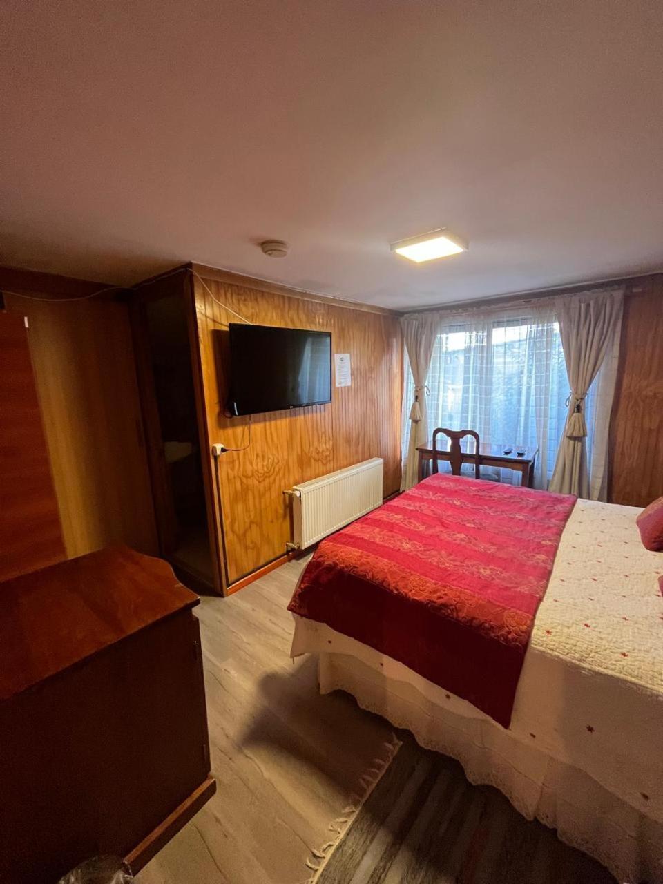 Hostal Espanol Coyhaique Luaran gambar