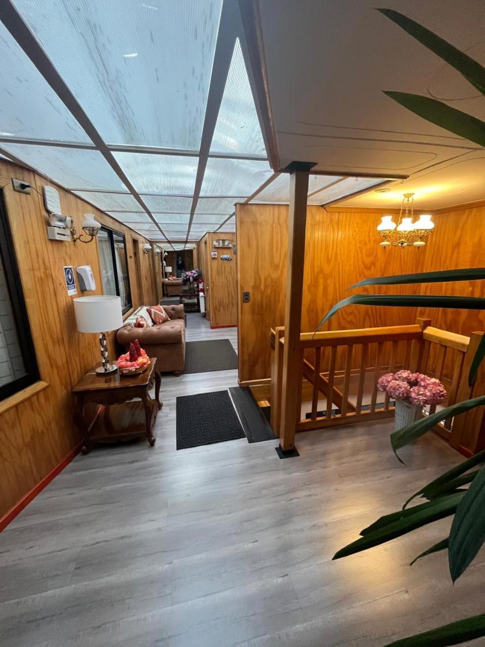 Hostal Espanol Coyhaique Luaran gambar
