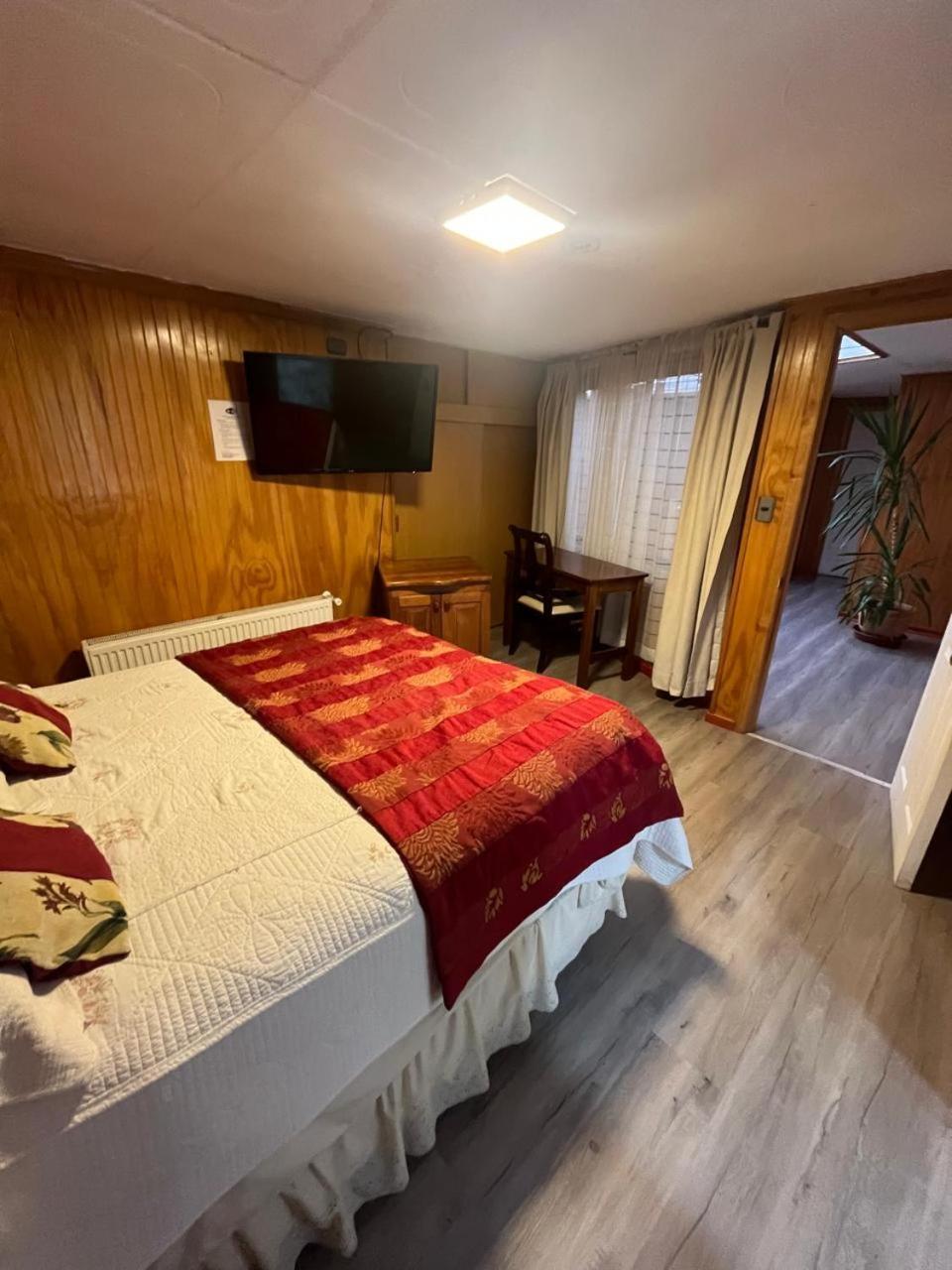 Hostal Espanol Coyhaique Luaran gambar