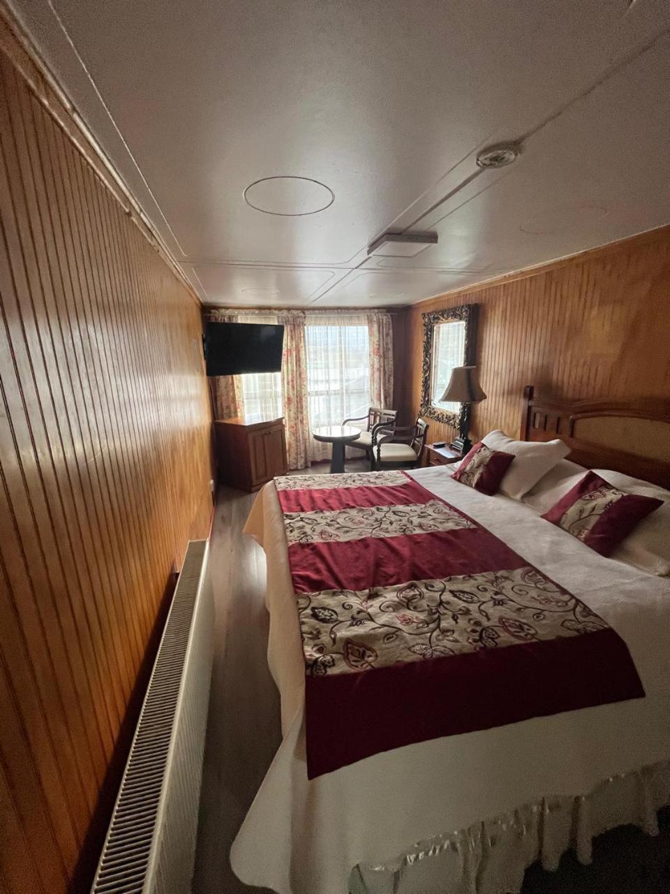 Hostal Espanol Coyhaique Luaran gambar