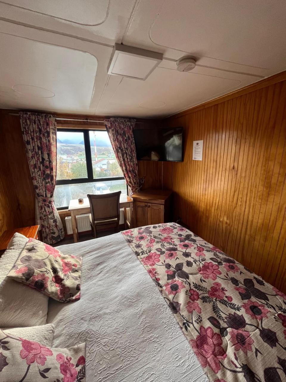Hostal Espanol Coyhaique Luaran gambar
