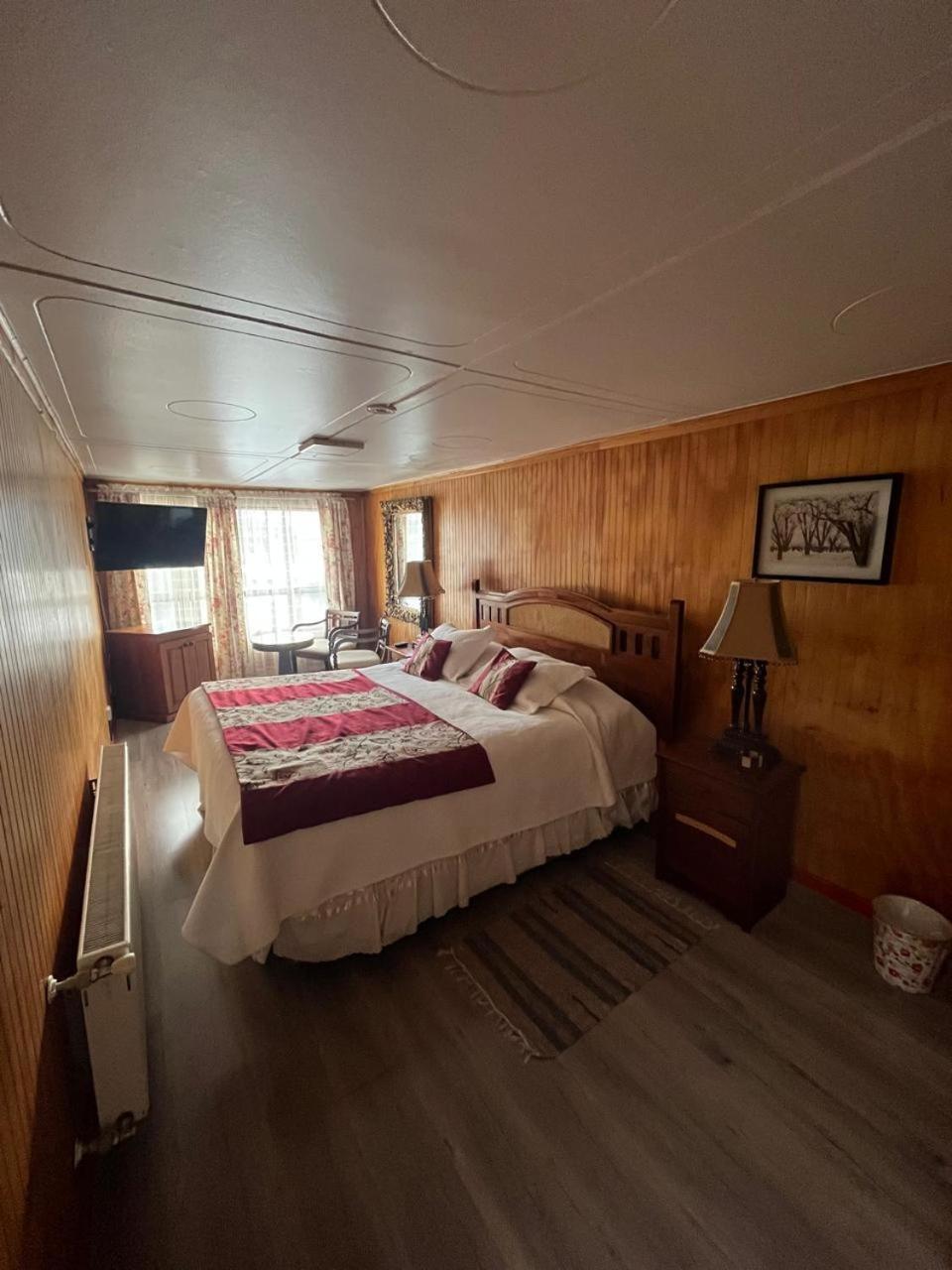 Hostal Espanol Coyhaique Luaran gambar