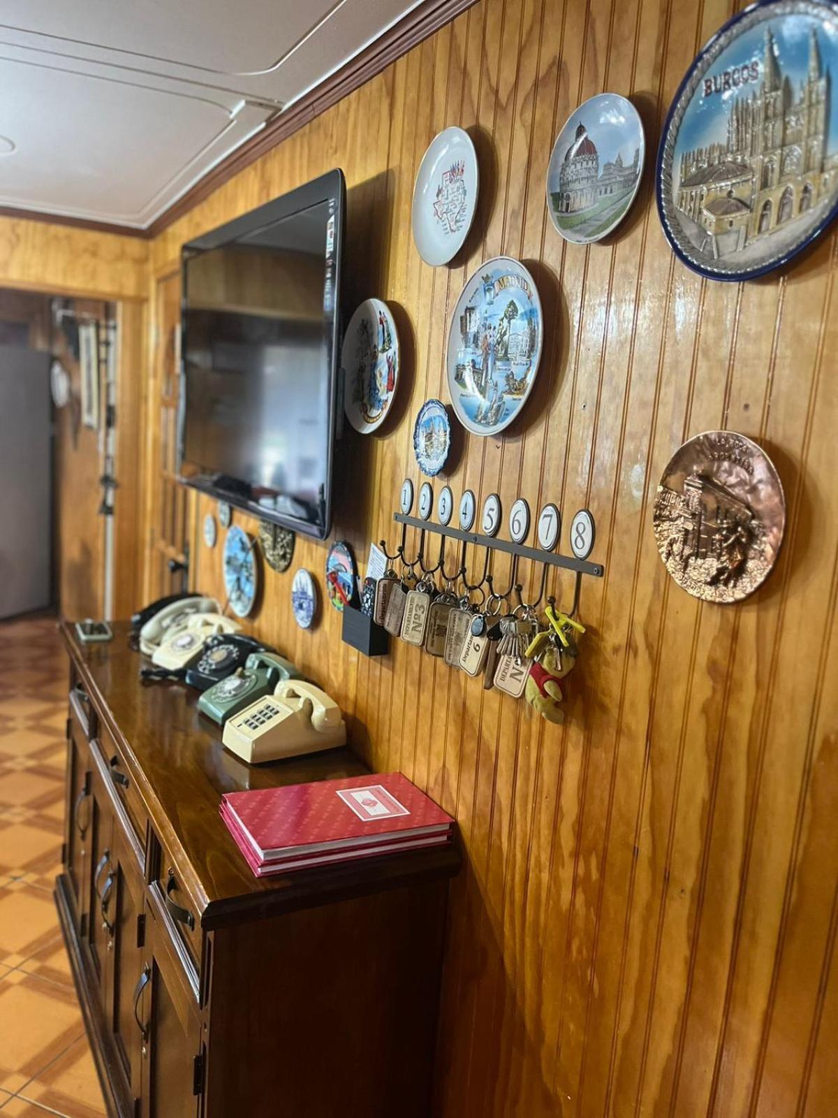 Hostal Espanol Coyhaique Luaran gambar