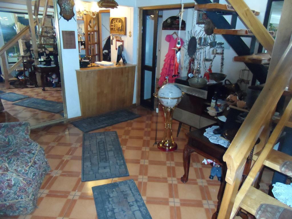 Hostal Espanol Coyhaique Luaran gambar