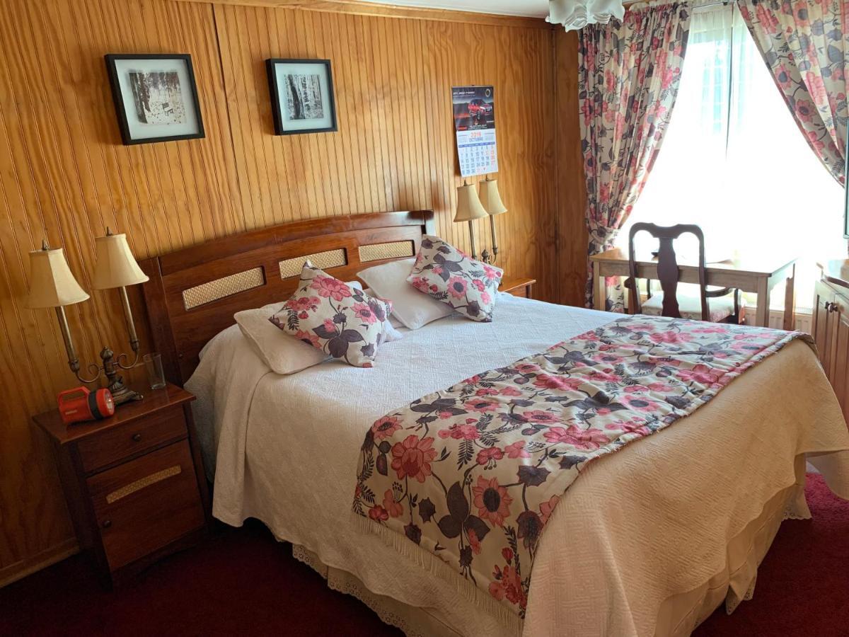 Hostal Espanol Coyhaique Luaran gambar